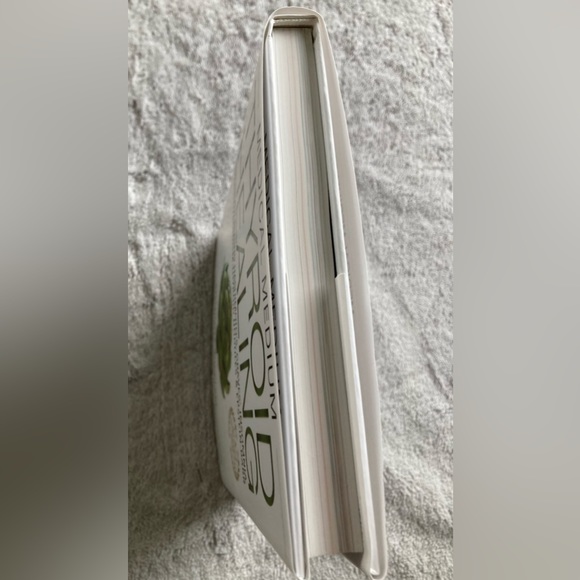 NEW. Medical Medium ‘Thyroid Healing’ hardcover book - Picture 3 of 4